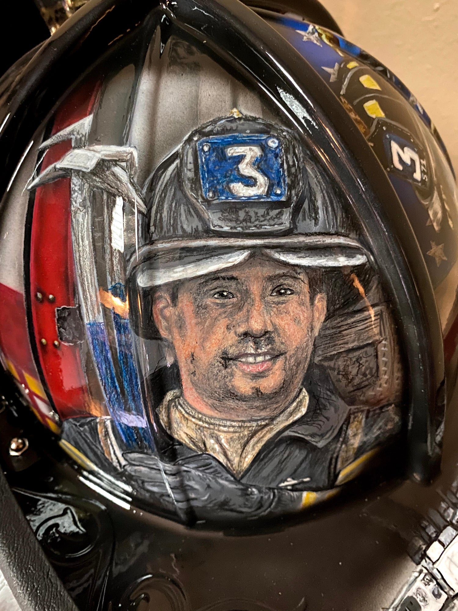 Custom painted fire helmet by Kris Horton